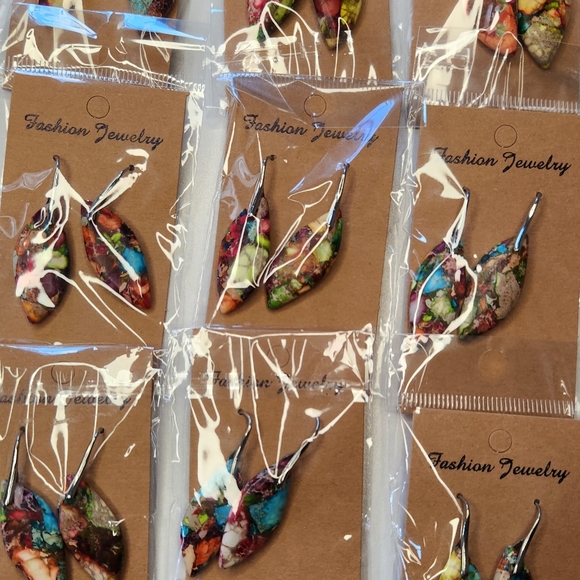 Earrings 9 pairs - Picture 3 of 6